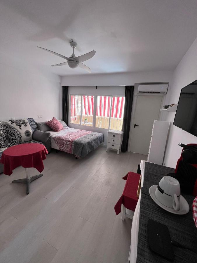 Estudio Romantico La Carihuela Торемолинос Екстериор снимка